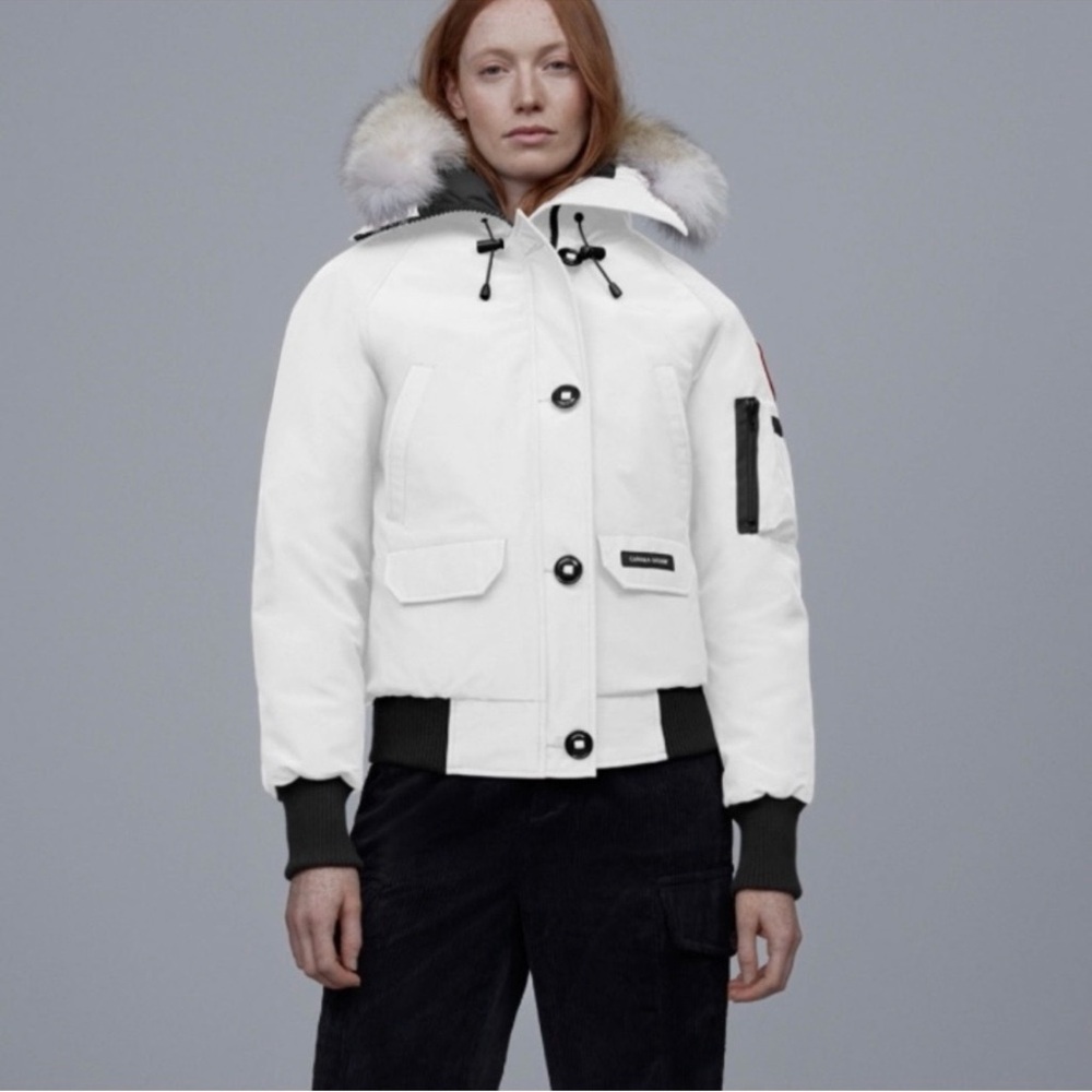 Canada Goose Women's Chilliwack Bomber Jacket - Picture 2 of 15